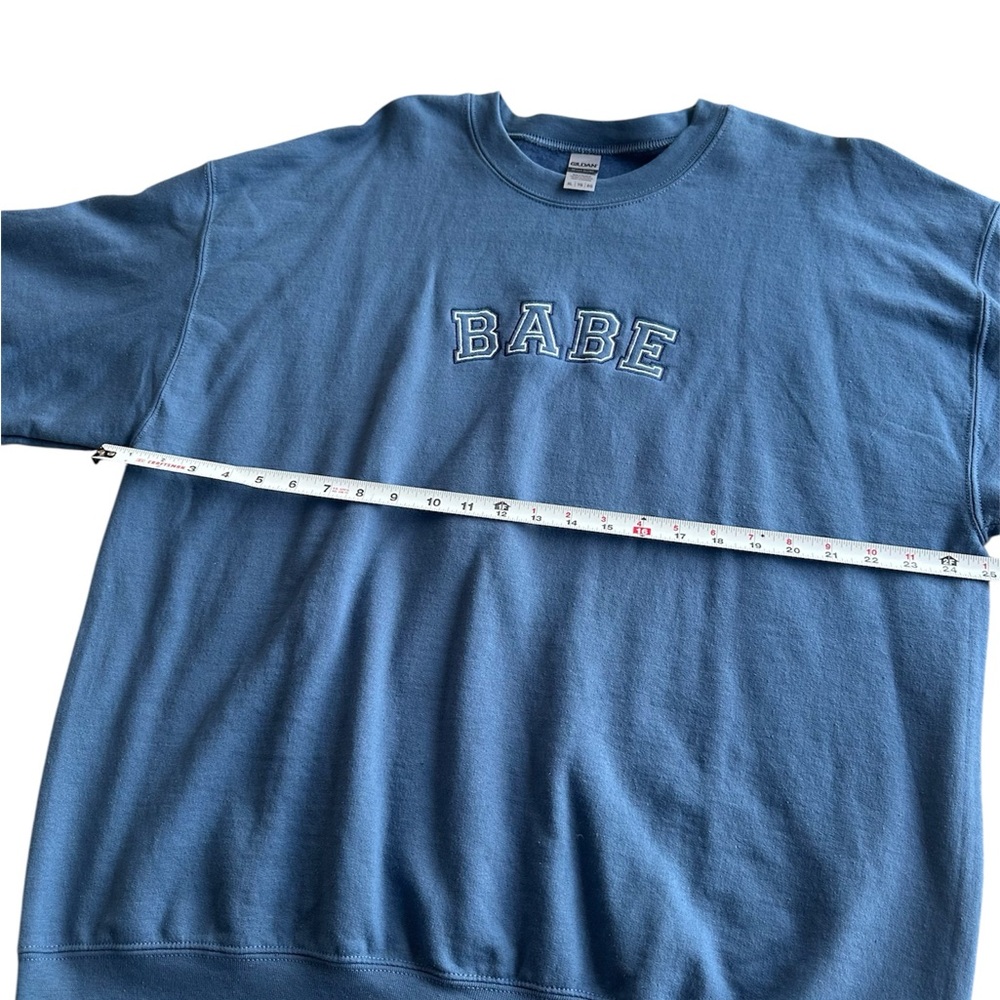 BABE Women's Blue Crewneck Embroidered Sweatshirt XL NWOT - Picture 3 of 5